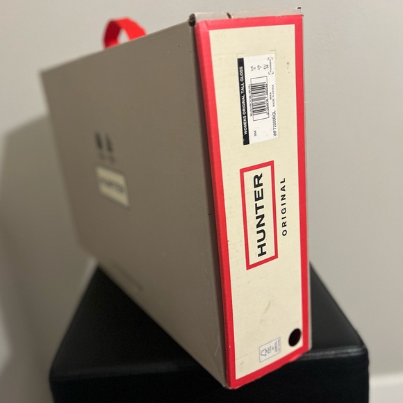 Hunter Women's Original Tall Gloss Rain Boots 7 - Picture 8 of 8